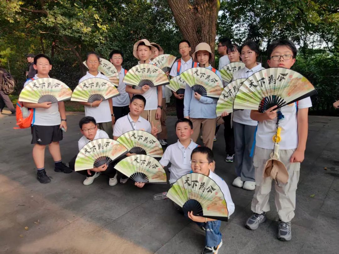 2025海峡两岸“小好汉”红十字青少年夏令营：穿越历史长...